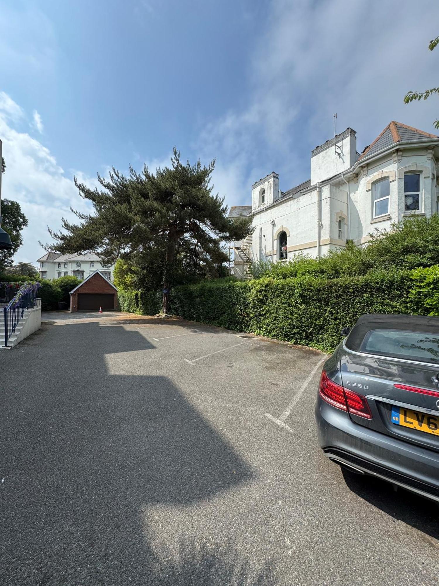No5 Durley Road - Contemporary Serviced Rooms And Suites Bournemouth Exterior photo